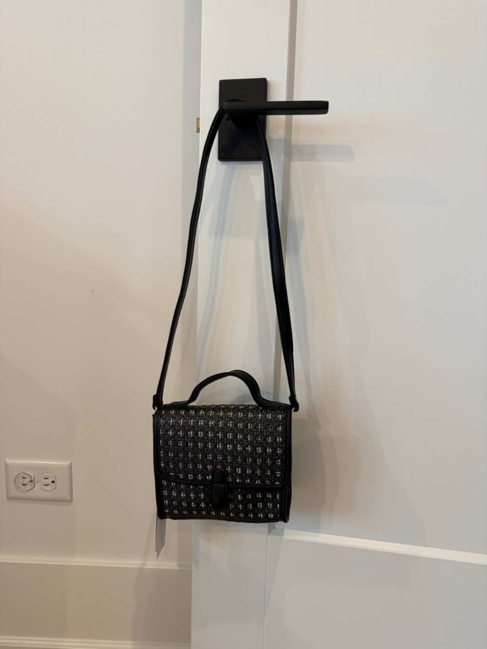 l*space Black Patterned Crossbody Satchel